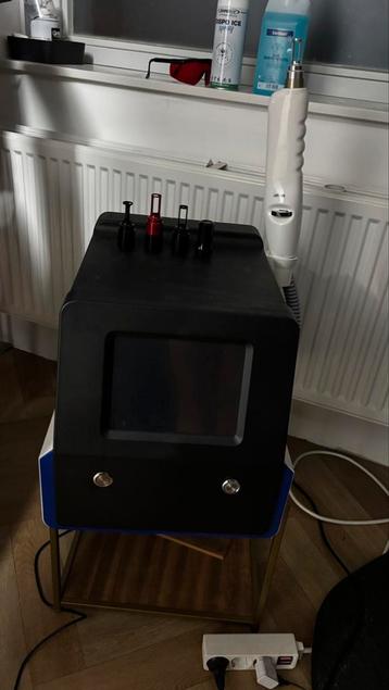 Pico second laser - tattoo verwijderen - carbon peeling  beschikbaar voor biedingen