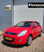 Hyundai I20 1.2i DynamicVersion Airco Lage km NAP, Voorwielaandrijving, Gebruikt, Zwart, 4 cilinders