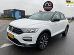 Volkswagen T-Roc 2018 * 1.0 TSI Style * PANORAMA * DEALEROND, Auto's, Voorwielaandrijving, Gebruikt, Euro 6, 116 pk