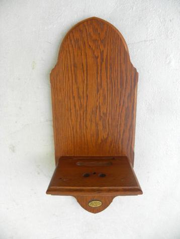 Houten console, ophangsteun voor klokken beschikbaar voor biedingen