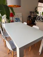 Witte Eettafel met 4 Stoelen, Ophalen, Kunststof, 100 tot 150 cm, Zo goed als nieuw