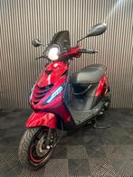 PIAGGIO ZIP 4T 3V BROM 2021 FULL OPTION CANDY ROOD, Maximaal 45 km/u, Zip, Ophalen of Verzenden, Zo goed als nieuw