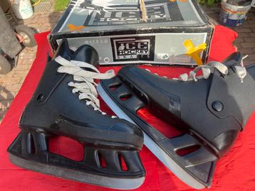 IJshockeyschaatsen Maat 45 beschikbaar voor biedingen