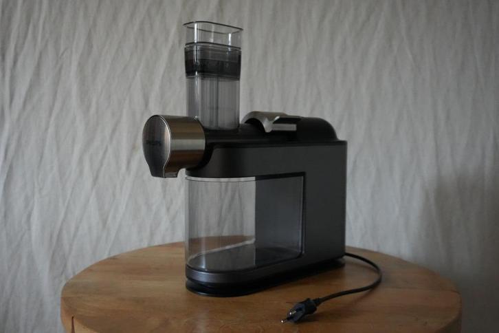 PHILIPS juicer HR1947/30, Witgoed en Apparatuur, Juicers, Gebruikt, Slowjuicer, Elektrisch, Ophalen of Verzenden