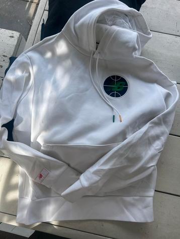 Hoodies New Balance Nike Asics Maat S beschikbaar voor biedingen