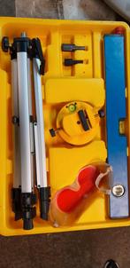 Waterpas instrument, Doe-het-zelf en Verbouw, Meetapparatuur, Ophalen of Verzenden, Overige meters