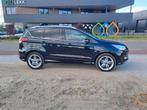 Ford Kuga 1.5 Ecob. Titanium 110kw/150pk 2WD 2015 Zwart, 1498 cc, 4 cilinders, 2000 kg, Zwart