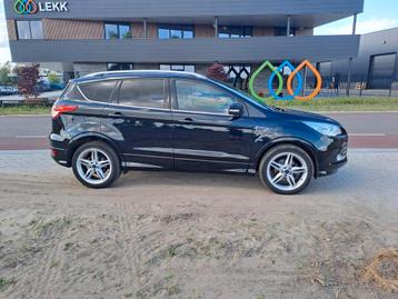 Ford Kuga 1.5 Ecob. Titanium 110kw/150pk 2WD 2015 Zwart beschikbaar voor biedingen