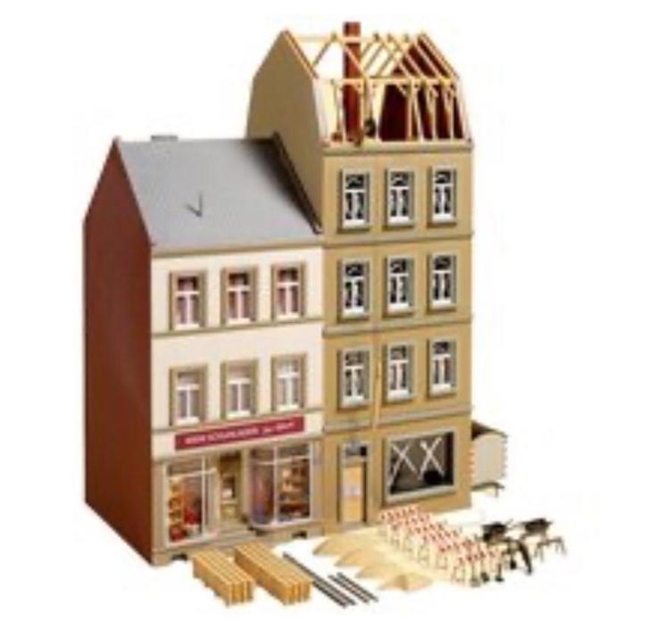 Auhagen 11463 - Stadswoningen Schmidtstraße 31/33 Nieuw, Hobby en Vrije tijd, Modeltreinen | H0, Nieuw, Overige typen, Gelijkstroom of Wisselstroom