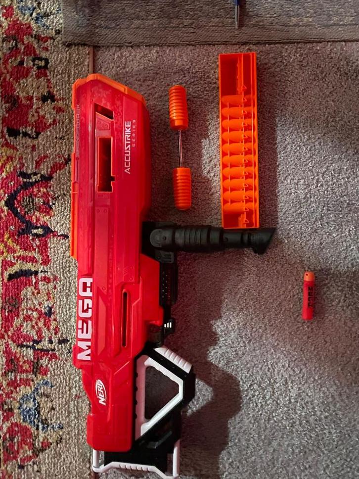 Nerf Mega Accustrike - Krachtig Speelgoed!, Kinderen en Baby's, Speelgoed | Overig, Gebruikt, Jongen of Meisje, Ophalen of Verzenden