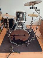 Pearl drumstel met diverse toebehoren, Muziek en Instrumenten, Drumstellen en Slagwerk, Ophalen, Gebruikt, Pearl