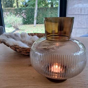 Nieuwe set vazen beschikbaar voor biedingen