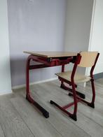 Vintage schoolbankje met stoel, Kinderen en Baby's, Kinderkamer | Tafels en Stoelen, Ophalen, Gebruikt, Tafel(s) en Stoel(en)