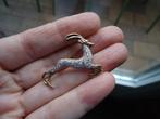 mooie echt zilveren broche van een sierlijk hert poten goud, 4 tot 7 cm, Ophalen of Verzenden, Zo goed als nieuw, Zilver