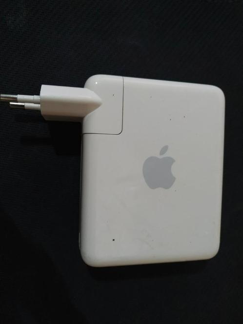 Apple Airport Express Base Station, Computers en Software, Routers en Modems, Gebruikt, Router, Ophalen of Verzenden