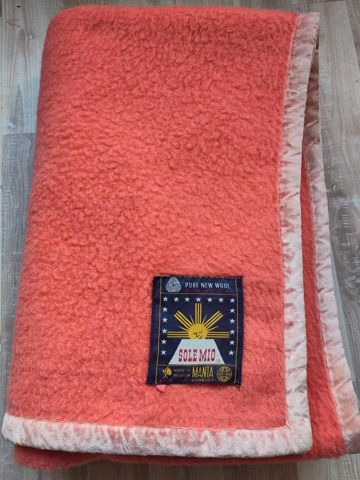 100% eenpersoons wollen deken 125x225cm, Huis en Inrichting, Woonaccessoires | Plaids en Woondekens, Ophalen of Verzenden