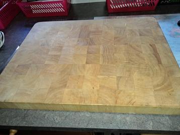Grote houten snijplank 47x36x4 beschikbaar voor biedingen