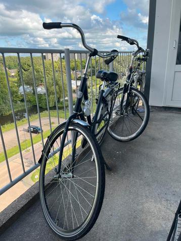 2 fietsen 1x damesfiets 1x herenfiets beschikbaar voor biedingen