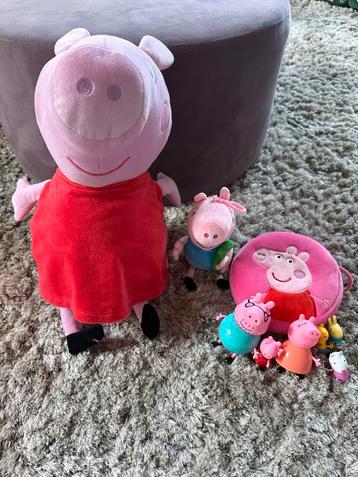 Peppa Pig Speelset - Knuffel, Figuren & Tasje beschikbaar voor biedingen