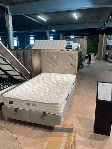 Luxe Space box met Opbergruimte - Goedkoopste van de Benelux beschikbaar voor biedingen