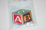 ABC letter blok - kleurrijk Kinder strijkapplicatie #3720, Hobby en Vrije tijd, Naaien en Fournituren, Ophalen of Verzenden, Nieuw