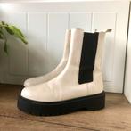 Beige pull&bear Enkellaarsjes Maat 40, Ophalen of Verzenden, Zo goed als nieuw, Beige, Lage of Enkellaarzen