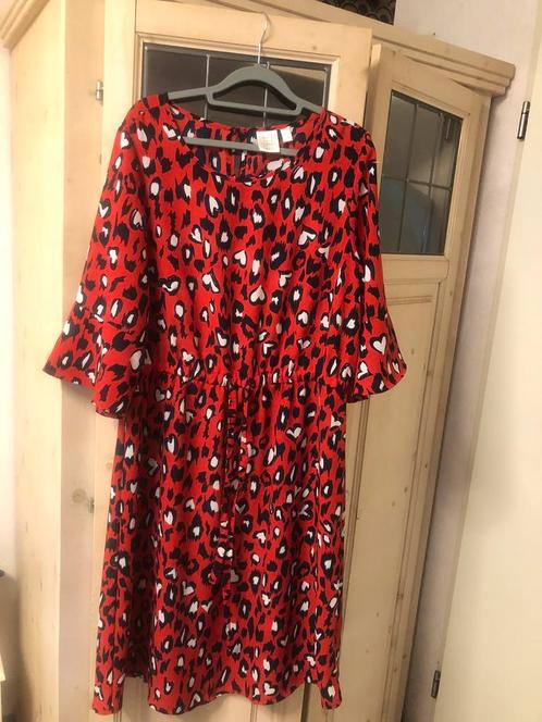 Jurkje dierenprint maat 44-46, Kleding | Dames, Jurken, Zo goed als nieuw, Maat 42/44 (L), Rood, Ophalen of Verzenden