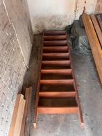 Hard houten trap - 10 treden, Doe-het-zelf en Verbouw, Ladders en Trappen, Ophalen of Verzenden, Zo goed als nieuw, Trap, 2 tot 4 meter
