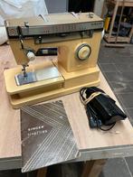 Vintage Singer 7146 naaimachine met voetpedaal, Hobby en Vrije tijd, Naaimachines en Toebehoren, Ophalen, Gebruikt, Singer, Naaimachine