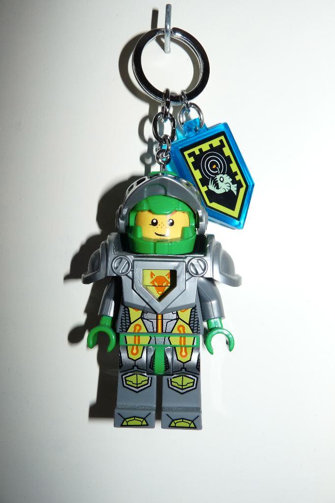 nieuw Lego LED sleutelhanger LGL-KE98 Nexo Knights - Aaron, Kinderen en Baby's, Speelgoed | Duplo en Lego, Nieuw, Lego, Ophalen of Verzenden