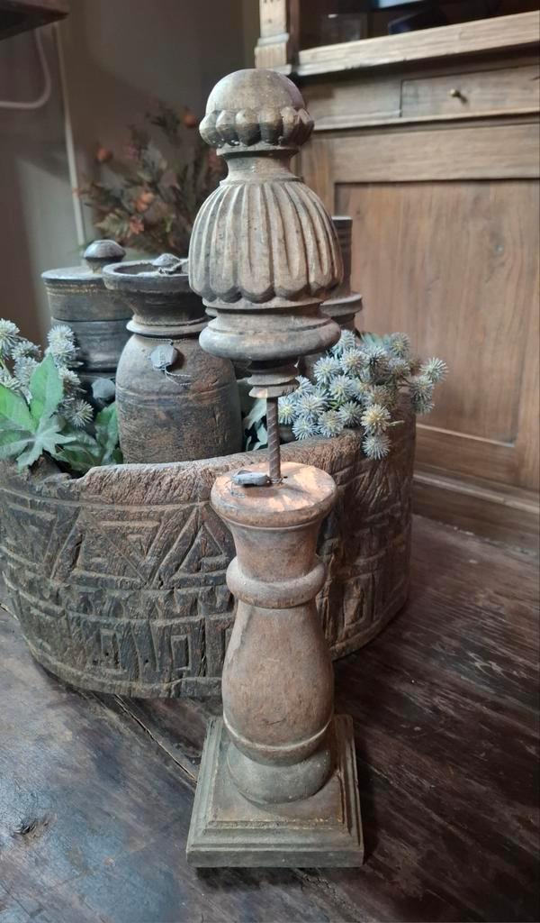 Stoere, sobere houten pinakel, ornament op voet van Hoffz., Huis en Inrichting, Woonaccessoires | Overige, Gebruikt, Ophalen of Verzenden