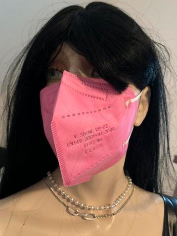 290 stuks FFP2 stofmaskers diverse kleuren nieuw beschikbaar voor biedingen