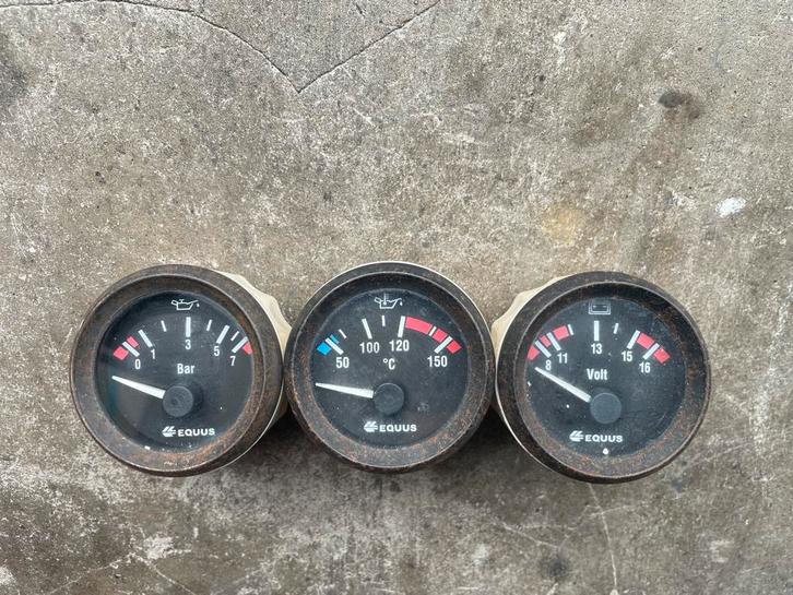 Equus meters Oliedruk Temperatuur Volt meter Golf 1 meters, Auto-onderdelen, Dashboard en Schakelaars, Oldtimer onderdelen, Overige automerken