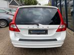Volvo V70 2.5T Momentum LEER / PDC / YOUNGTIMER, Voorwielaandrijving, Gebruikt, Zwart, Handgeschakeld