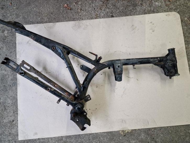 Zündapp 448 Hai Frame met achterbrug 448-11L2 1982, Fietsen en Brommers, Brommeronderdelen | Zundapp, Gebruikt, Frame, Ophalen of Verzenden