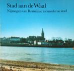 Stad aan de Waal - Nijmegen, Ophalen of Verzenden, Zo goed als nieuw