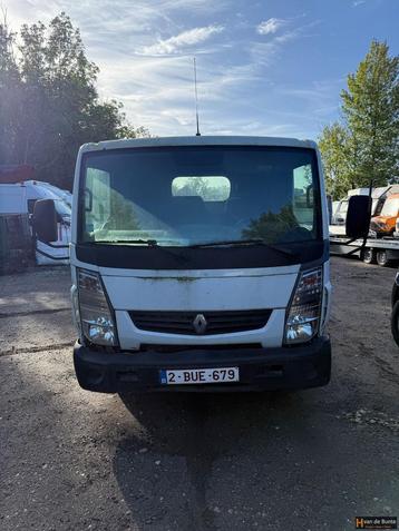 Renault Maxity / Nissan Cabstar Demontage voertuig  beschikbaar voor biedingen