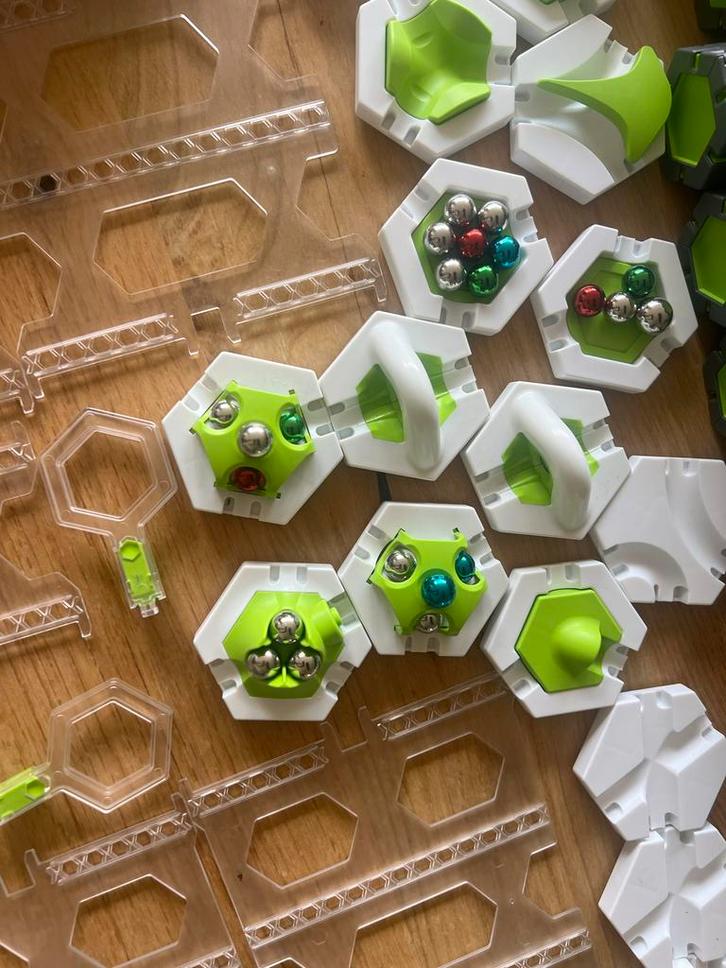 Gravitrax Meerdere Sets - Uitbreiding!, Kinderen en Baby's, Speelgoed | Bouwstenen, Zo goed als nieuw, Overige merken, Ophalen of Verzenden