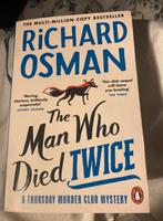 Thursday Murder Club Mystery. Deel 2  (Engelse versie), Ophalen of Verzenden, Gelezen, Richard Osman