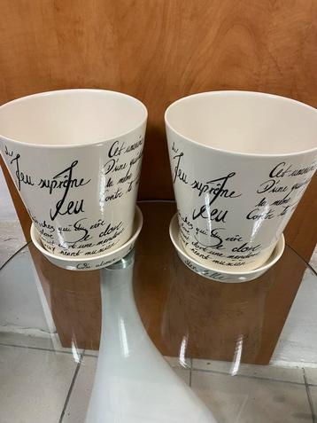 Sia Poeme Bloempotten met onderschotels beschikbaar voor biedingen