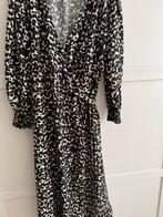 Fabienne Chapot overslagjurk maat 42, Overige kleuren, Maat 42/44 (L), Ophalen of Verzenden, Gedragen