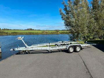 Vlemmix boottrailer 2700KG geremd met kenteken beschikbaar voor biedingen
