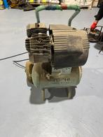Hitachi Power Tools Compressor, Minder dan 25 liter, Ophalen, Zo goed als nieuw, Minder dan 200 liter/min