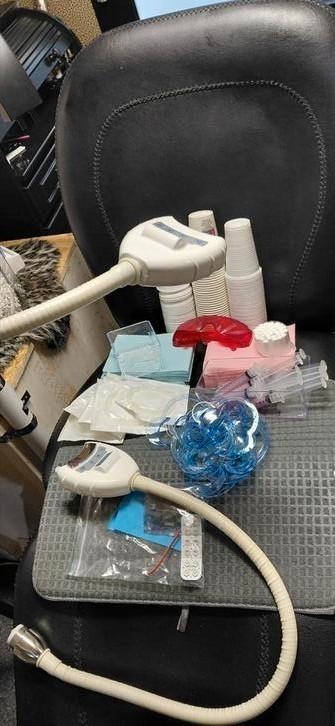 Tandenbleek lampen en accessoires met behandelstoel, Witgoed en Apparatuur, Overige Witgoed en Apparatuur, Zo goed als nieuw, Ophalen
