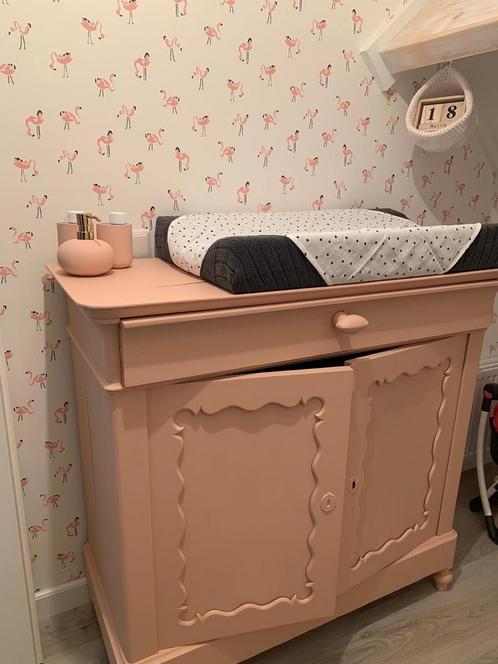 Vintage Commode flamingo roze // Lilipinso, Kinderen en Baby's, Kinderkamer | Commodes en Kasten, Gebruikt, Commode, Minder dan 90 cm