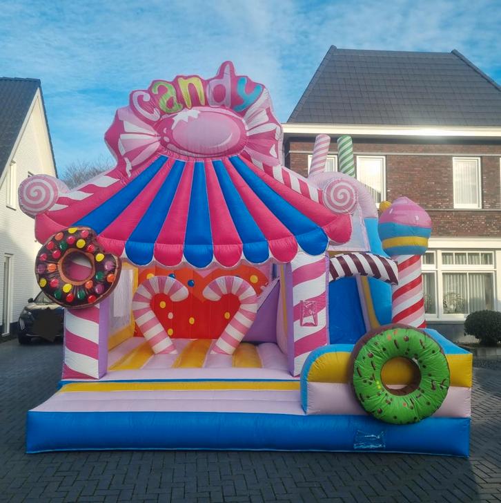 Nieuw Springkussen 'Candy' te huur, Hobby en Vrije tijd, Feestartikelen | Verhuur, Overige, Ophalen of Verzenden