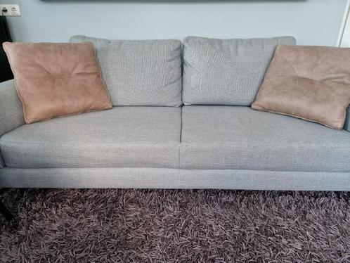 Leren sierkussen taupe, Huis en Inrichting, Woonaccessoires | Kussens, Nieuw, Bruin, Vierkant, Ophalen of Verzenden