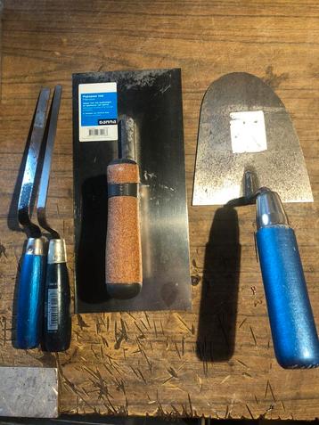 Setje metselgeredschap beschikbaar voor biedingen