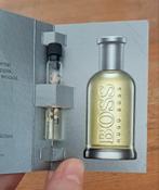 Doos met 80 stuks Hugo Boss bottled 1,5 ml samples, Sieraden, Tassen en Uiterlijk, Uiterlijk | Parfum, Nieuw, Ophalen of Verzenden
