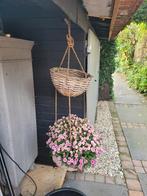 Planten hangers van riet